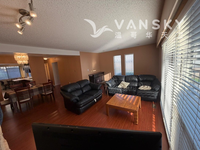 260122111514_WhatsApp Image 2026-01-20 Living room.jpeg